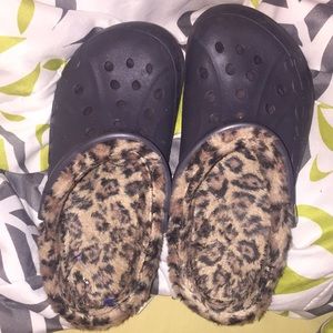 crocs
